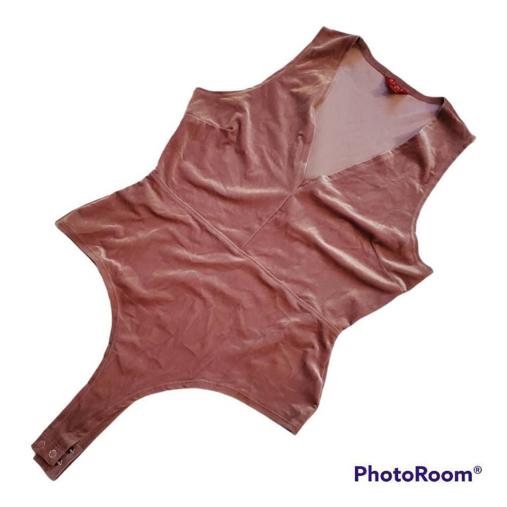Guess pink velvet plunge bodysuit L